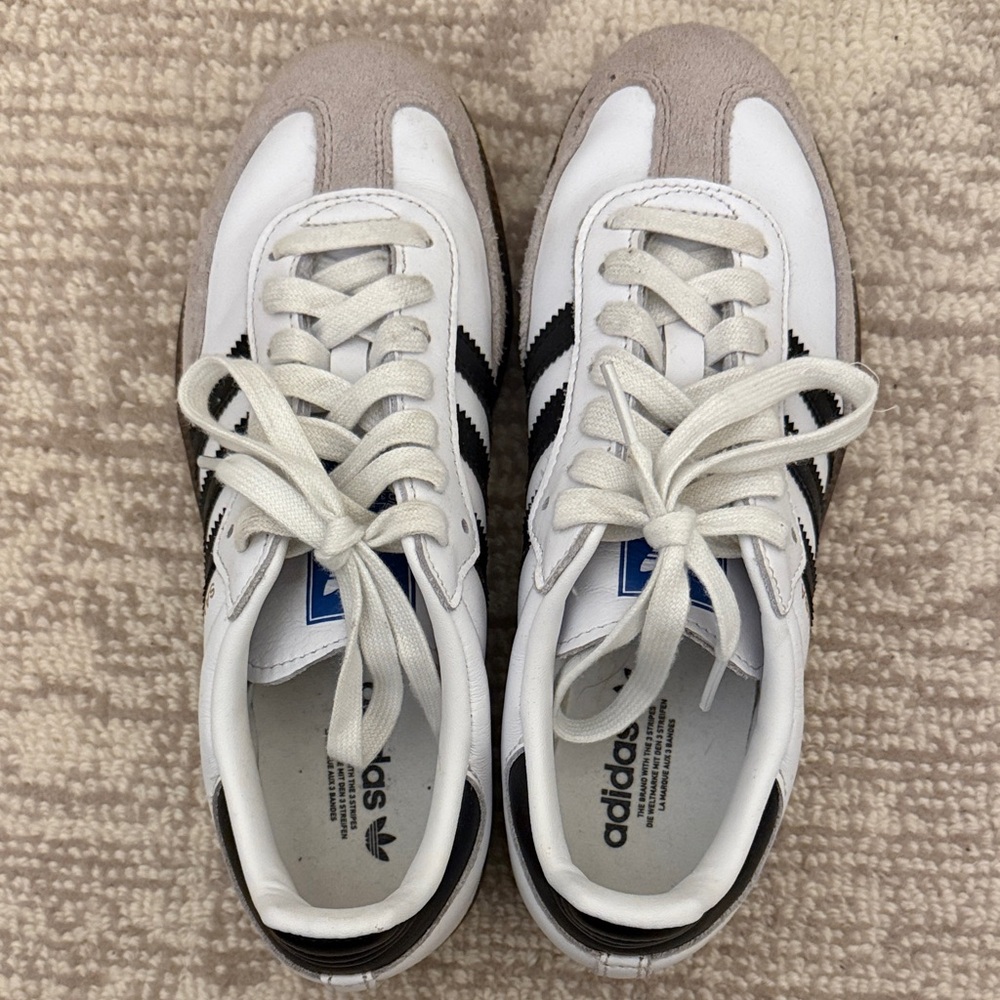 Women’s Adidas sambas - Picture 4 of 4